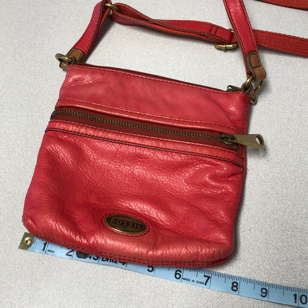Fossil coral crossbody